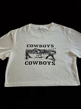 Women's Cropped White 'Cowboys' Graphic Tee, Size L
